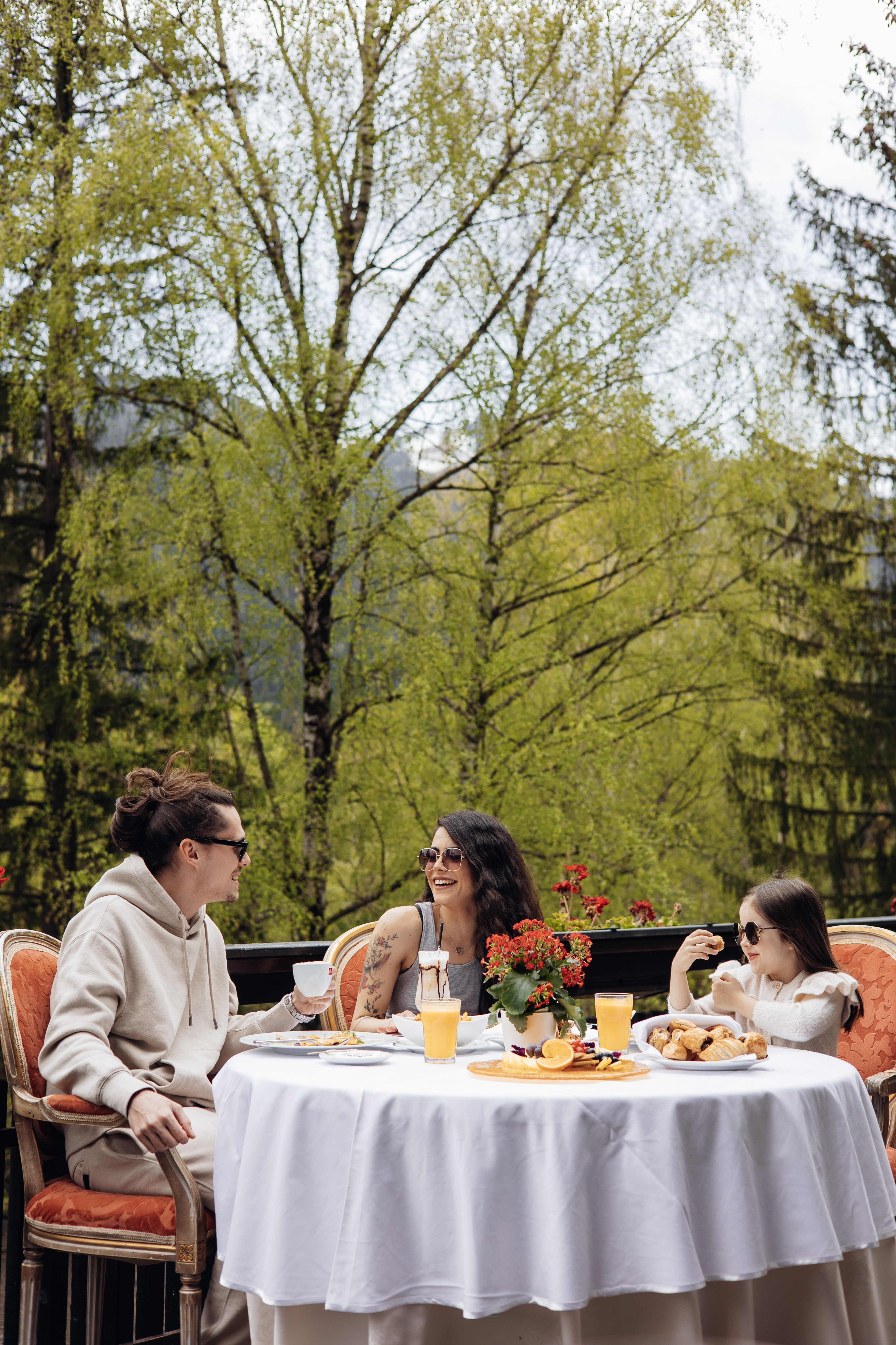 Restaurante & Baruri Hotel Alpin